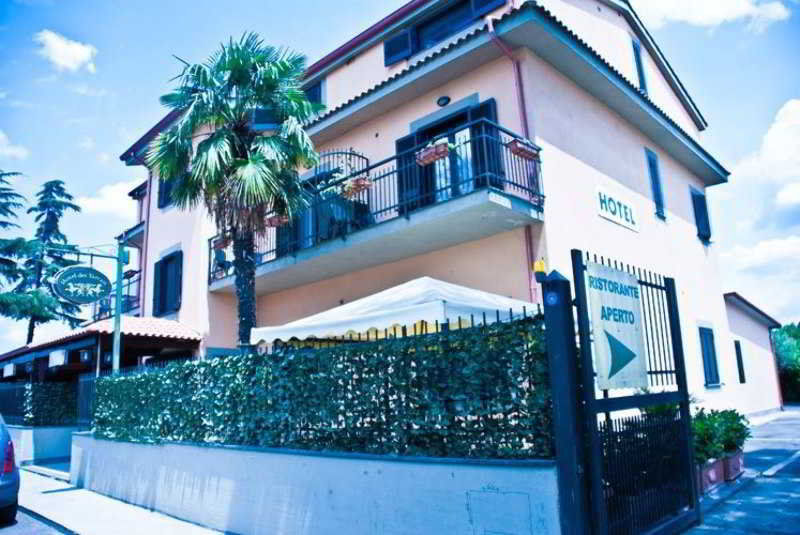 Hotel Dei Tartari Guidonia Exterior foto